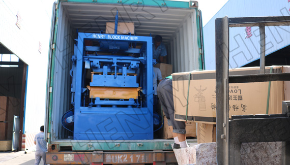 Chargement de machine à blocs semi-automatique 4-24