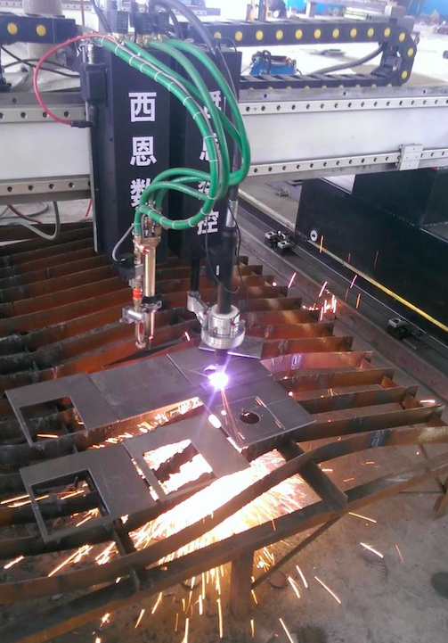 Plasma flame cutting machine