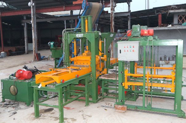QT6-15 automatic brick making machine