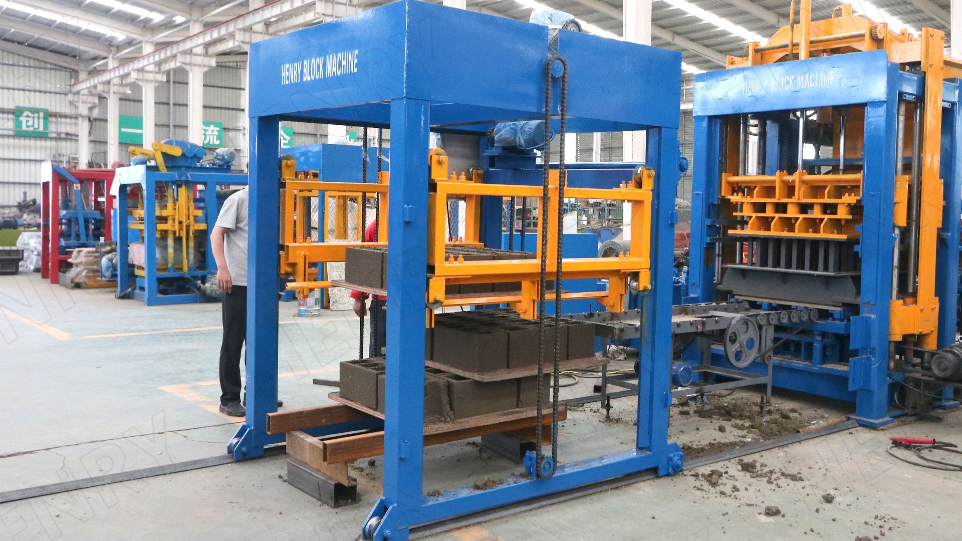 QT6-15 automatic brick making machine