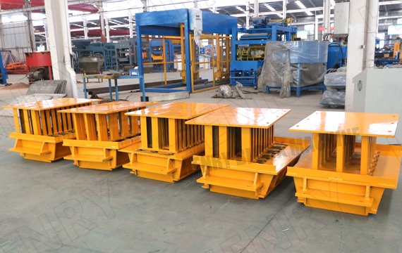 machines à fabriquer des blocs qt4 24