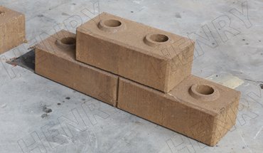 hanje-interlocking-bricks-machine