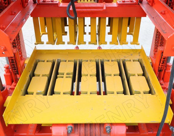 machine de production de briques de ciment