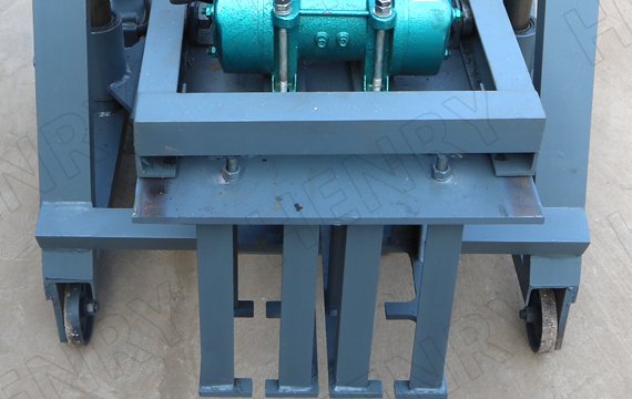 portable-concrete-block-making-machine